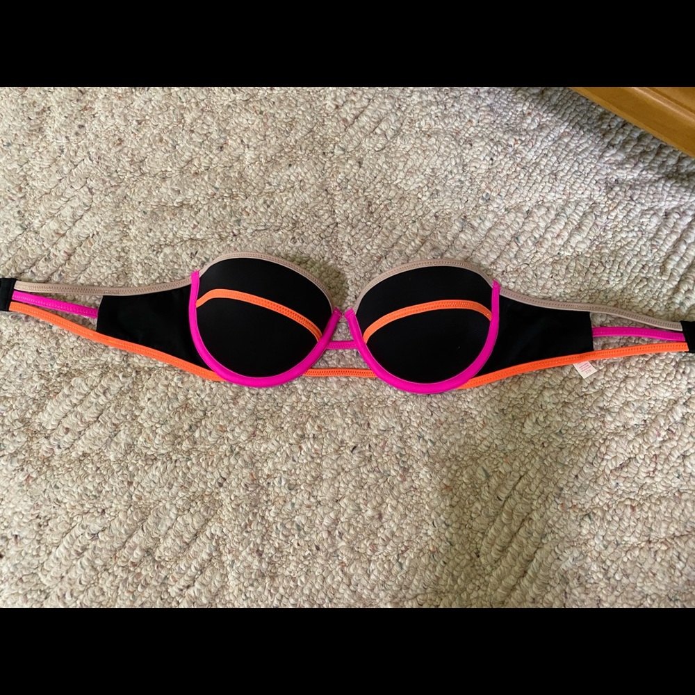 Victoria’s Secret Bikini Top